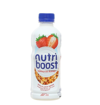 Sữa trái cây Nutriboost hương bánh dâu (Chai 297ml)