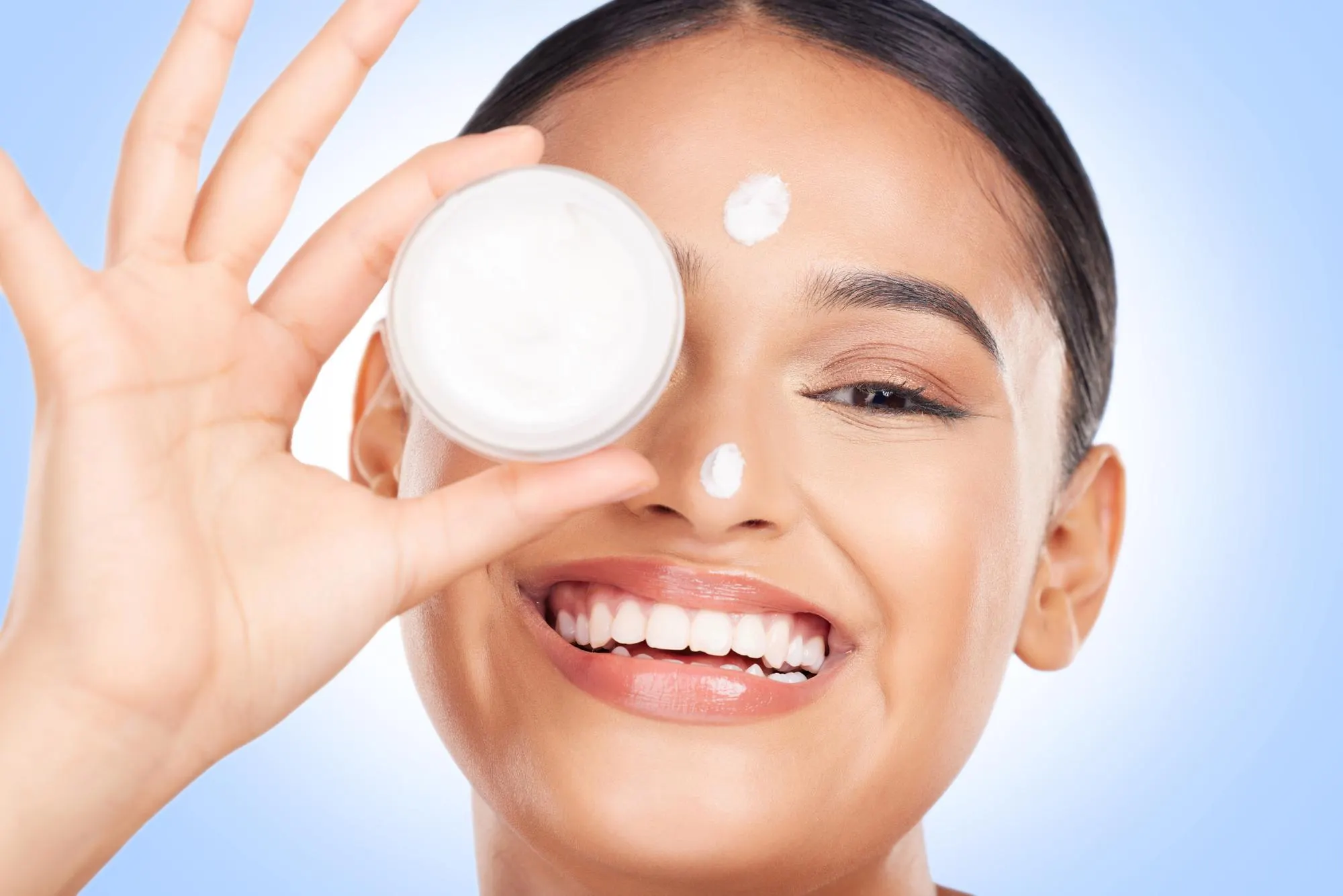 Học Sinh Cấp 2 - Cấp 3 Bị Mụn Trứng Cá: Chăm Sóc Da Đúng Cách Và OTC An Toàn