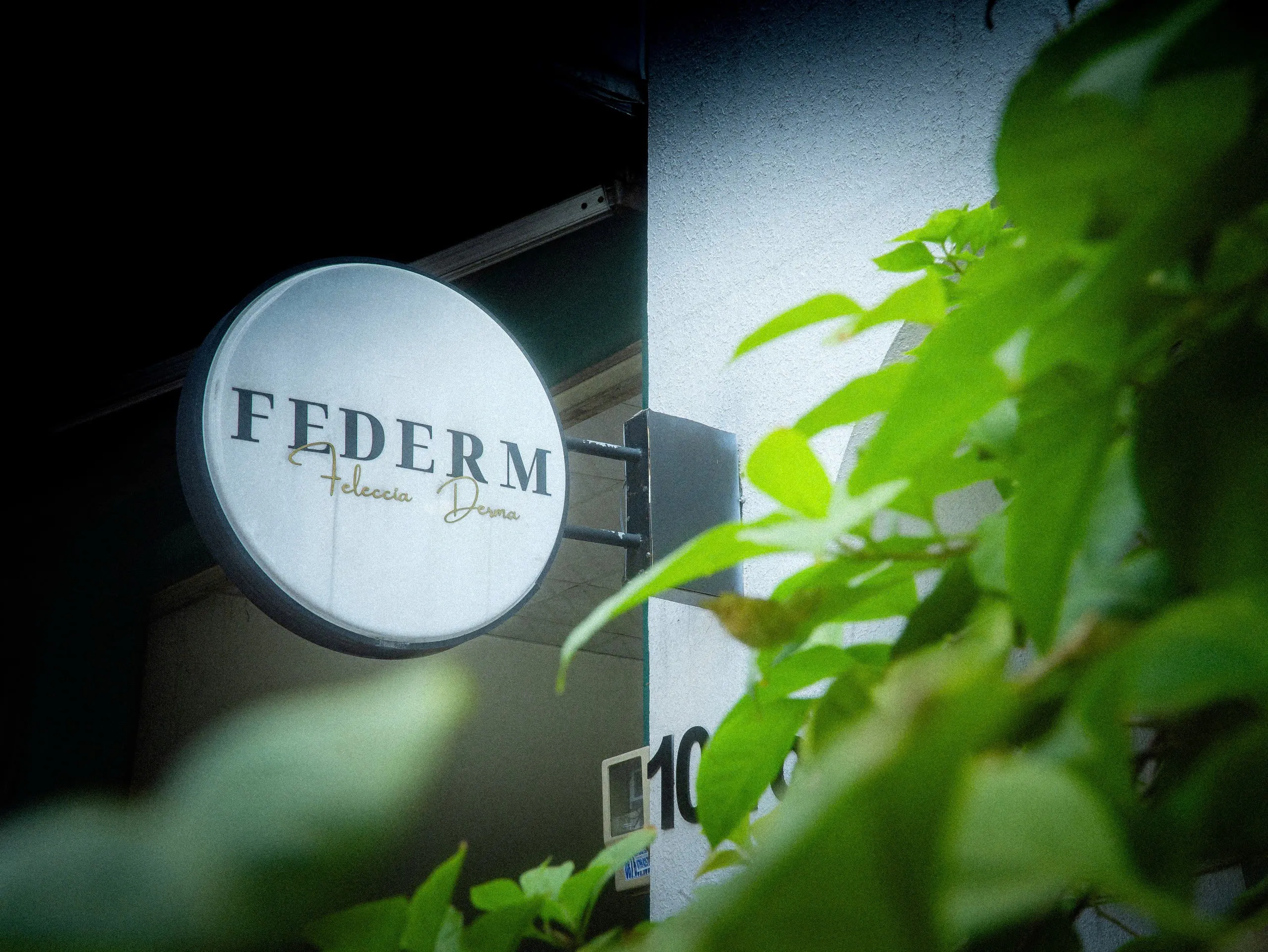 Trung Tâm Da Liễu Tân Bình — FeDerm Clinic 1046 Âu Cơ | BS. CKI Thục Đoan 2